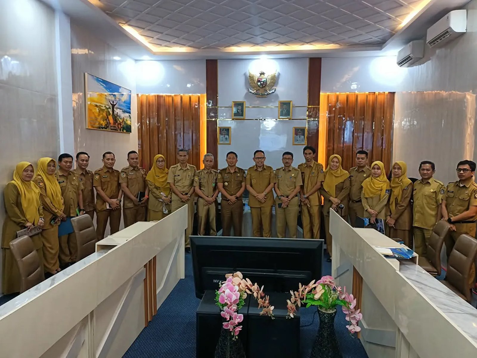 Dokumentasi ruang rapat BKAD Kabupaten Bone setelah pekerjaan interior